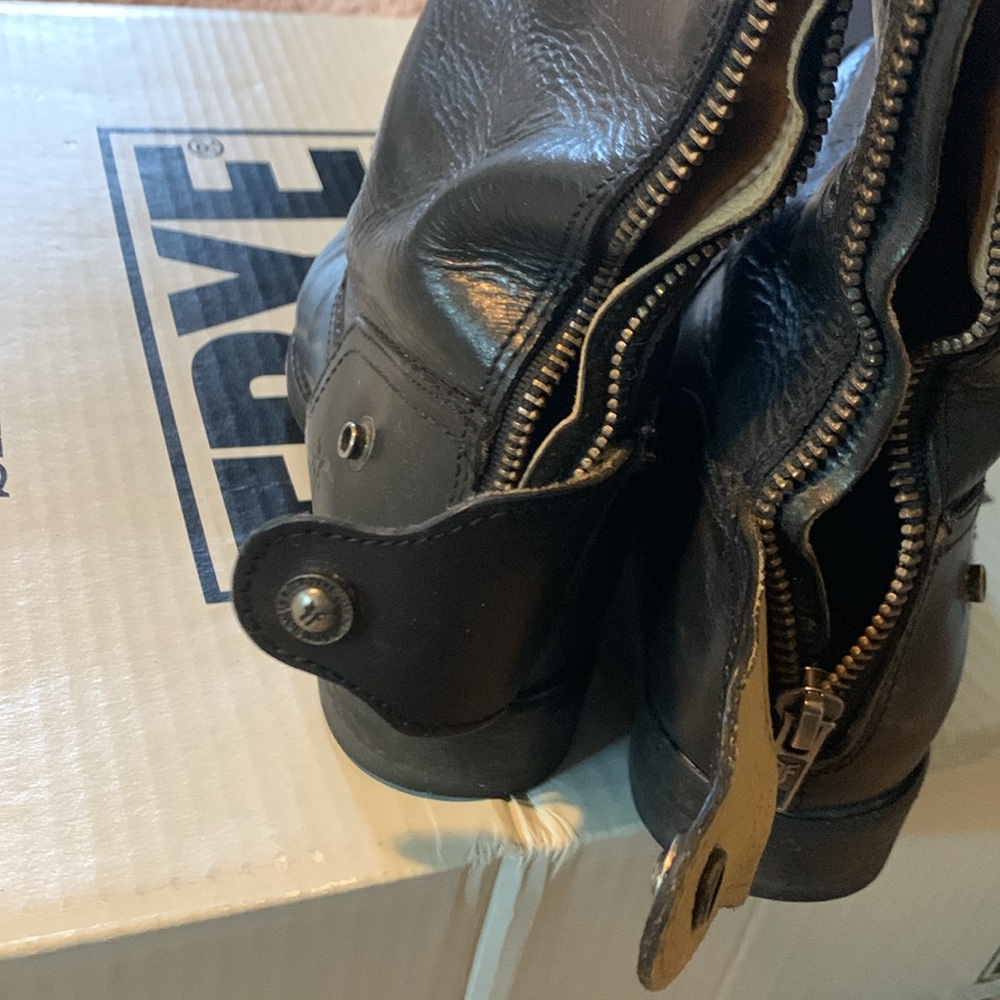 Frye Lindsay Logo Backzip black boots size 5.5 - Picture 10 of 12